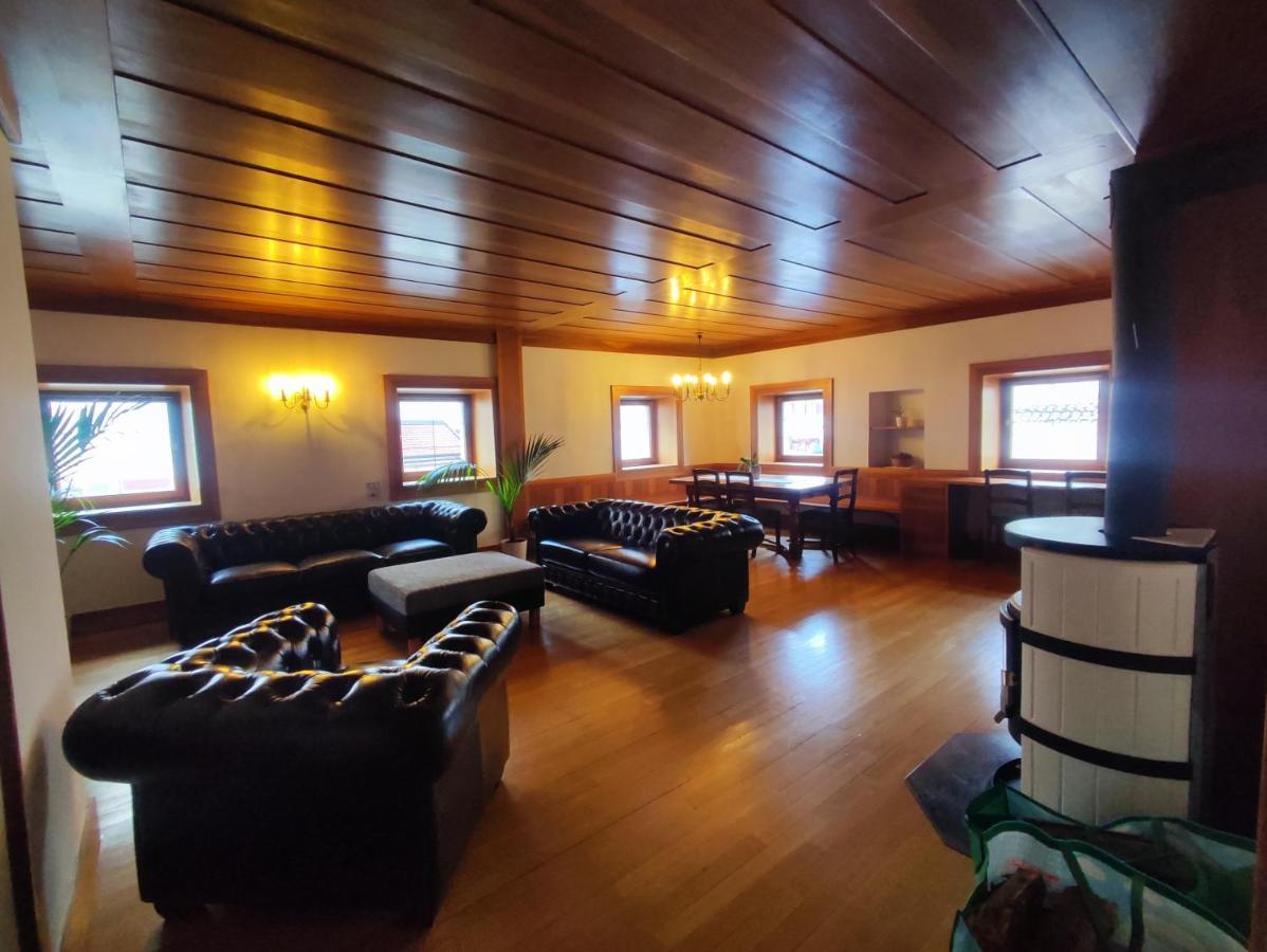 Grosse Wohnung Mit Garagenparkplatz Fiè Exterior foto